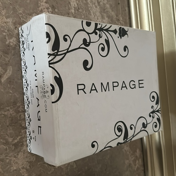 Rampage "Gracee" Navy Blue/White Polka Dot Size 8M. Peep Toe Stiletto/Pump - Picture 6 of 7